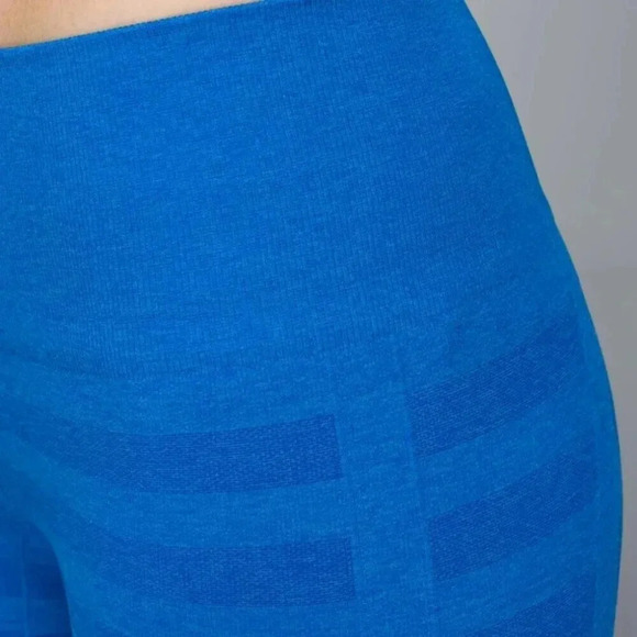 Lululemon In The Flow Crop  *Stripe Heathered Baroque Blue | 2 - Picture 9 of 10